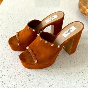 Valentino Garavani Rockstud Platform Mules Suede